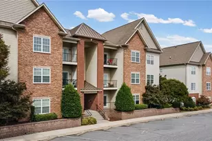 6831 Hanesbrook Cir, Clemmons, NC 27012 - Photo 3
