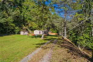99 Lynn Ln, Glade Valley, NC 28627 - Photo 17