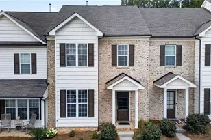 8 Nandina Dr, Greensboro, NC 27455 - Photo 1