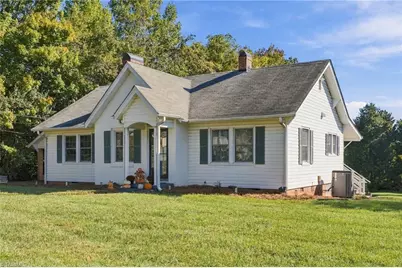 455 S Peace Haven Road, Winston-Salem, NC 27103 - Photo 3