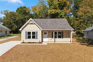 206 Ridgecrest St, Thomasville, NC 27360 - Photo 1
