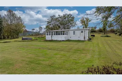 227 Mountain Lake Drive, Boomer, NC 28606 - Photo 29
