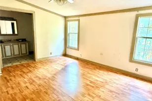 7752 W Pine St, Lowgap, NC 27024 - Photo 9