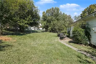 1240 Castlegate Ct, Winston-Salem, NC 27103 - Photo 33