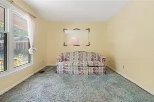 1240 Castlegate Ct, Winston-Salem, NC 27103 - Photo 3