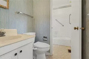 1240 Castlegate Ct, Winston-Salem, NC 27103 - Photo 23