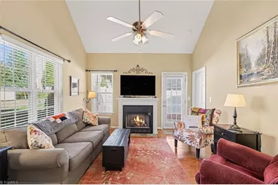 910 Central Park Avenue, Greensboro, NC 27407 - Photo 5