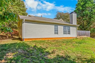 1013 Heatherstone Ct, Winston-Salem, NC 27104 - Photo 23