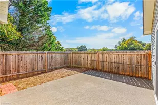 1013 Heatherstone Ct, Winston-Salem, NC 27104 - Photo 25