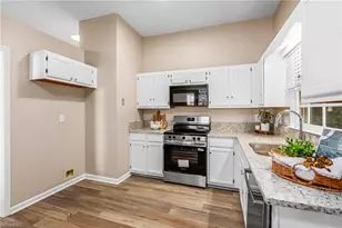 1013 Heatherstone Ct, Winston-Salem, NC 27104 - Photo 9