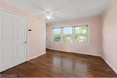 1320 E Cone Boulevard, Greensboro, NC 27405 - Photo 9