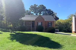 374 Lucinda Ln, Kernersville, NC 27284 - Photo 1