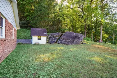 5609 Elk Creek Darby Road #Elk Creek Darby Rd, Ferguson, NC 28624 - Photo 31