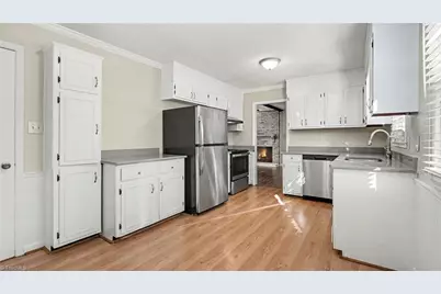1035 Gales Avenue, Winston-Salem, NC 27103 - Photo 9