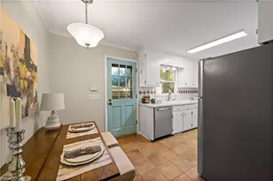 2737 Lyndhurst Ave, Winston-Salem, NC 27103 - Photo 11