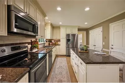 805 Chartwell Circle, Winston-Salem, NC 27106 - Photo 11