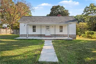 1440 South Ave, Eden, NC 27288 - Photo 1