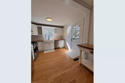 2753 Maplewood Avenue, Winston-Salem, NC 27103 - Photo 9