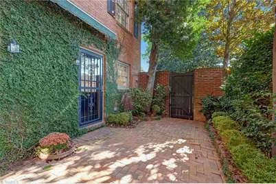 1833 Banking Street #B6, Greensboro, NC 27408 - Photo 29