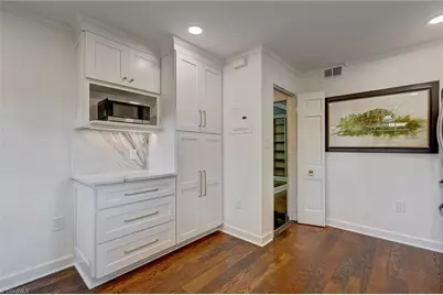 1833 Banking Street #B6, Greensboro, NC 27408 - Photo 11