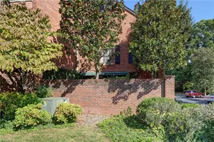 1833 Banking St, Greensboro, NC 27408 - Photo 39