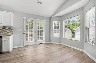 933 Londonderry Dr, High Point, NC 27265 - Photo 7