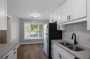 814 Guilford College Rd, Greensboro, NC 27409 - Photo 11