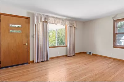 1409 Irving Street, Winston-Salem, NC 27103 - Photo 7