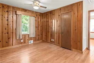 1409 Irving St, Winston-Salem, NC 27103 - Photo 9