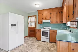 1409 Irving St, Winston-Salem, NC 27103 - Photo 13