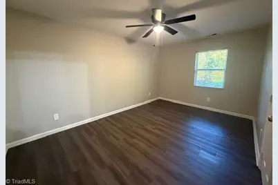 920 Highland Avenue #G, Greensboro, NC 27403 - Photo 15