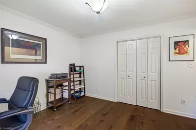 24 Collwood Court, Greensboro, NC 27409 - Photo 5