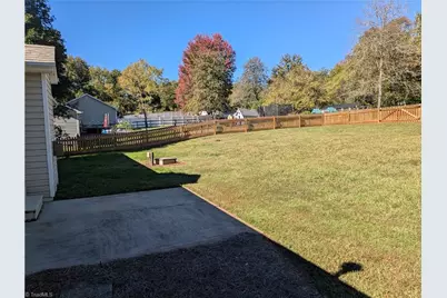 8008 Daltonshire Drive, Oak Ridge, NC 27310 - Photo 25
