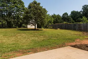 8008 Daltonshire Dr, Oak Ridge, NC 27310 - Photo 29