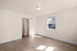 603 Efird St, Winston-Salem, NC 27105 - Photo 5