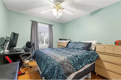 5710 Friendswood Drive, Greensboro, NC 27409 - Photo 9