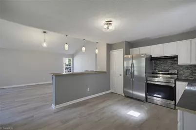 641 Glenbrook Drive, Winston-Salem, NC 27101 - Photo 7