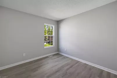 641 Glenbrook Drive, Winston-Salem, NC 27101 - Photo 21