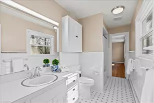 2202 Marston Rd, Greensboro, NC 27408 - Photo 35