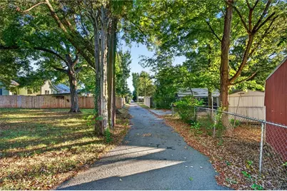 123 Park Circle, Lexington, NC 27295 - Photo 11
