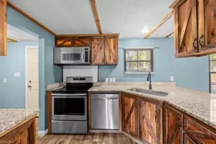 7775 Riverside Rd, Seagrove, NC 27341 - Photo 9