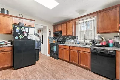3921 S Nc Highway 8, Walnut Cove, NC 27052 - Photo 7
