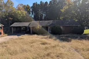 1186 E Holly Grove Rd, Lexington, NC 27292 - Photo 1