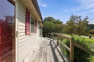 3215 Meadow Ln, Winston-Salem, NC 27107 - Photo 23