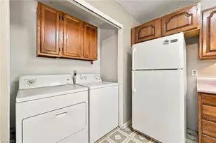 3215 Meadow Ln, Winston-Salem, NC 27107 - Photo 9