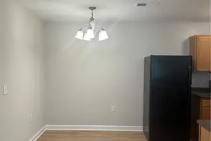 1860 Crest Hollow Dr, Winston-Salem, NC 27127 - Photo 3