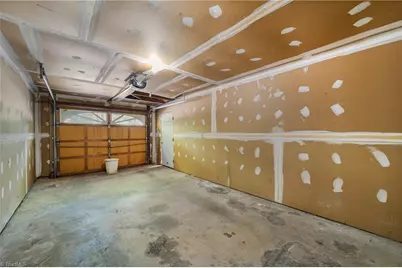 4564 Fernhaven Circle, Winston-Salem, NC 27104 - Photo 37