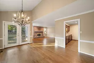 4564 Fernhaven Cir, Winston-Salem, NC 27104 - Photo 11