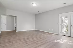 4401 River Forest Ln, Greensboro, NC 27409 - Photo 5