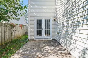 4401 River Forest Ln, Greensboro, NC 27409 - Photo 15